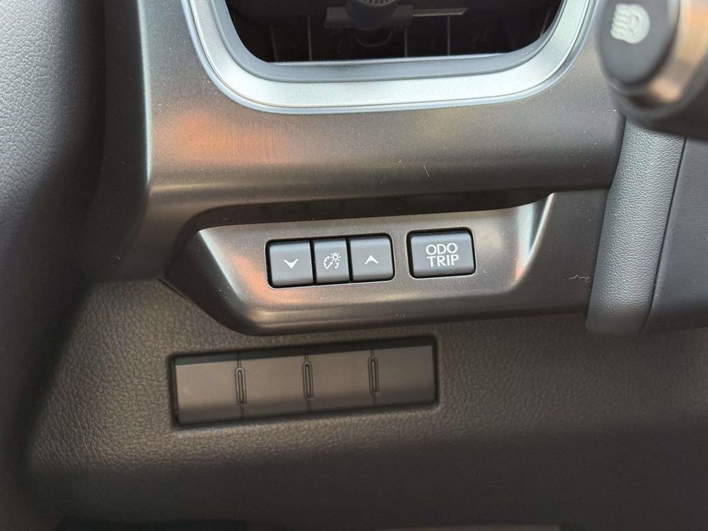 Used 2022 Lexus UX 250h w/ Premium Package image 22