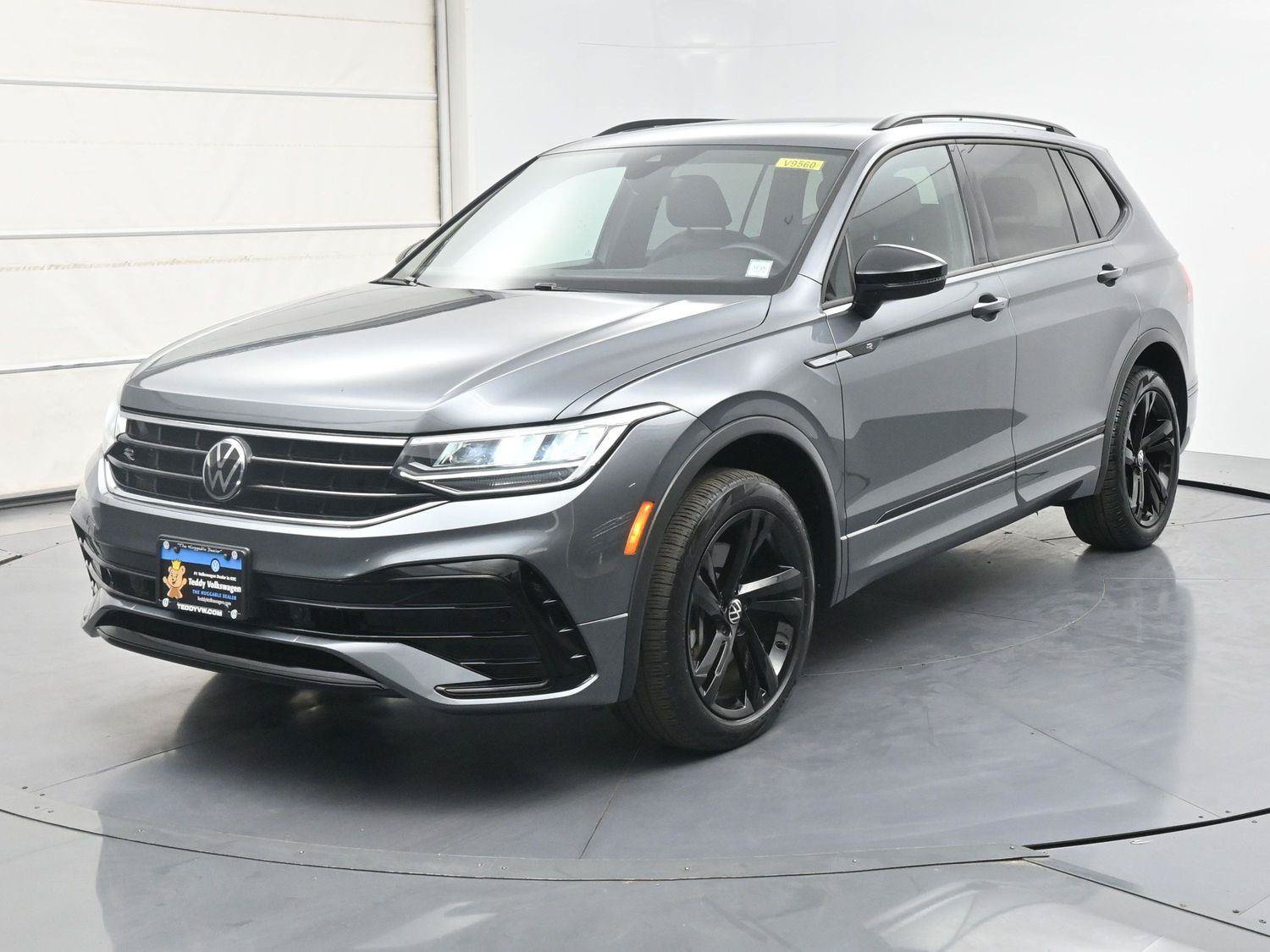 Used 2024 Volkswagen Tiguan SE R-Line