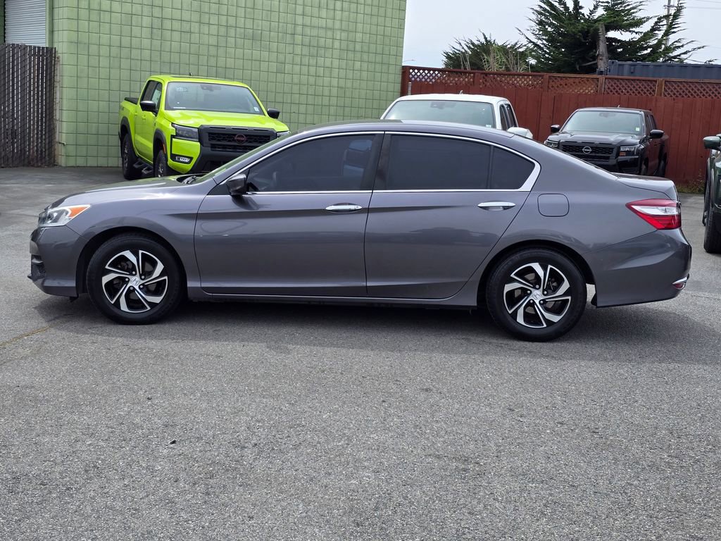 Used 2017 Honda Accord LX image 4