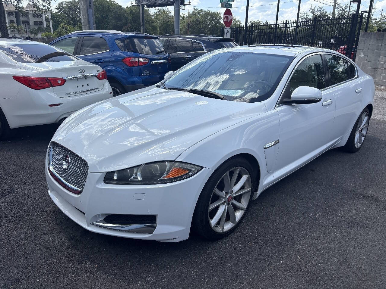 Used 2015 Jaguar XF Portfolio RWD image 3