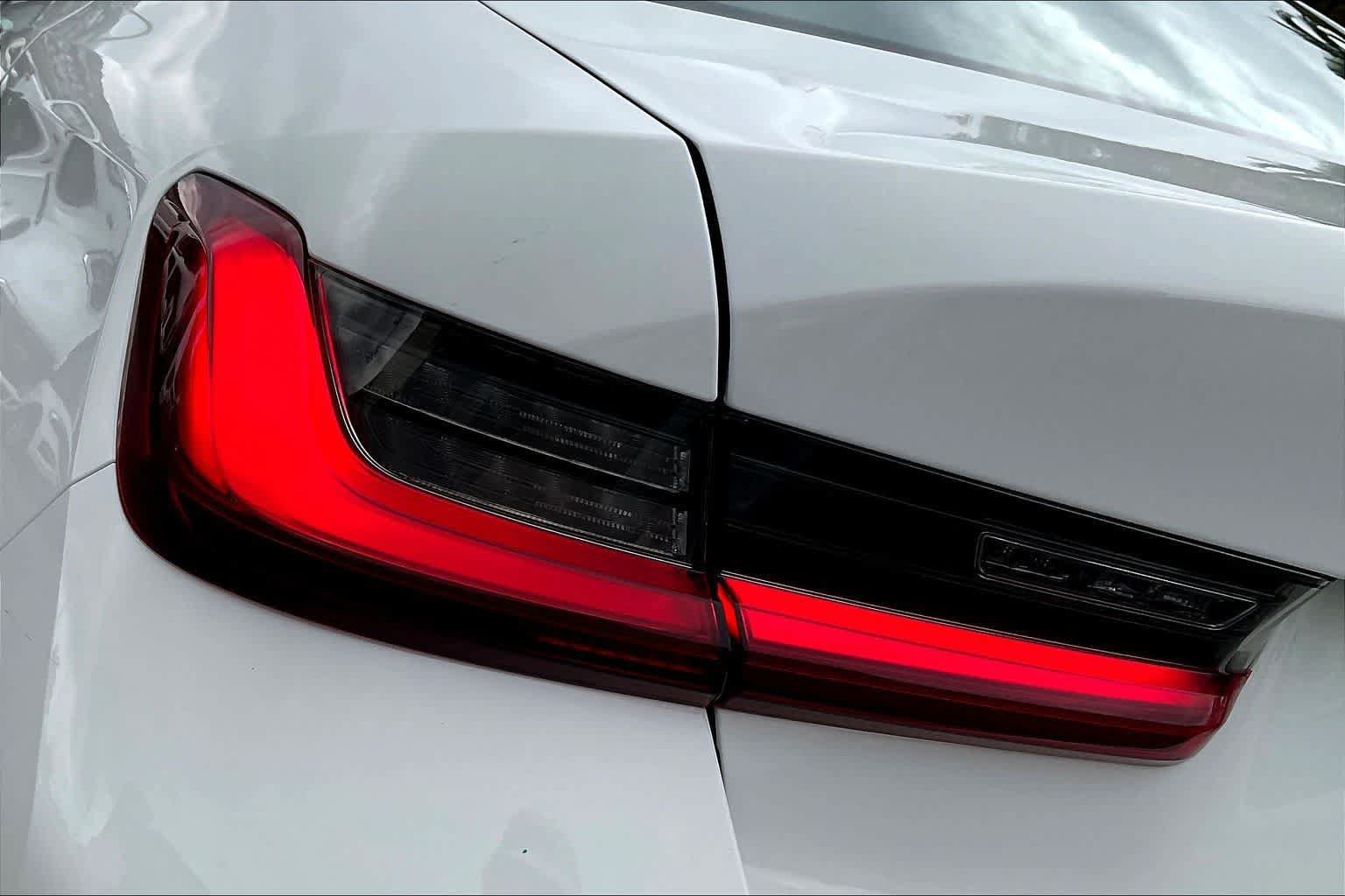 Used 2025 BMW 330i Sedan RWD image 32