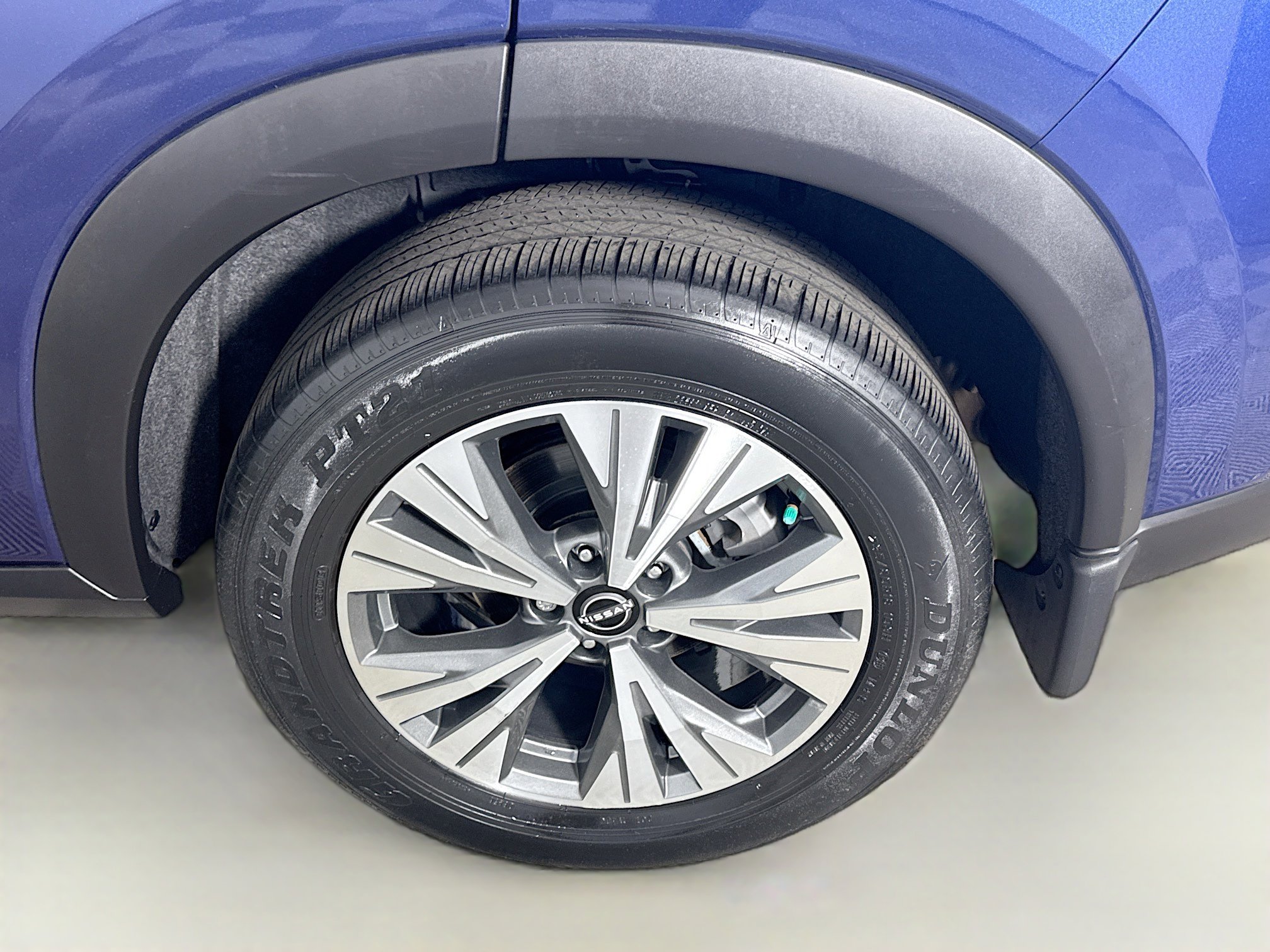 Used 2023 Nissan Rogue SV image 37