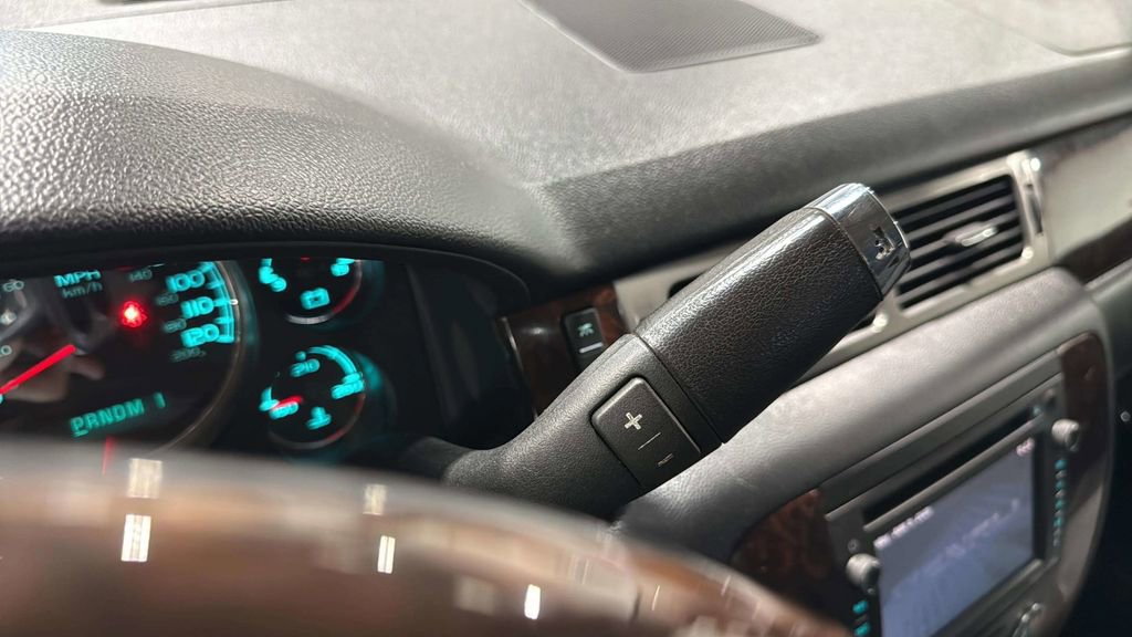 Used 2014 GMC Sierra 3500 Denali AWD/4WD image 31