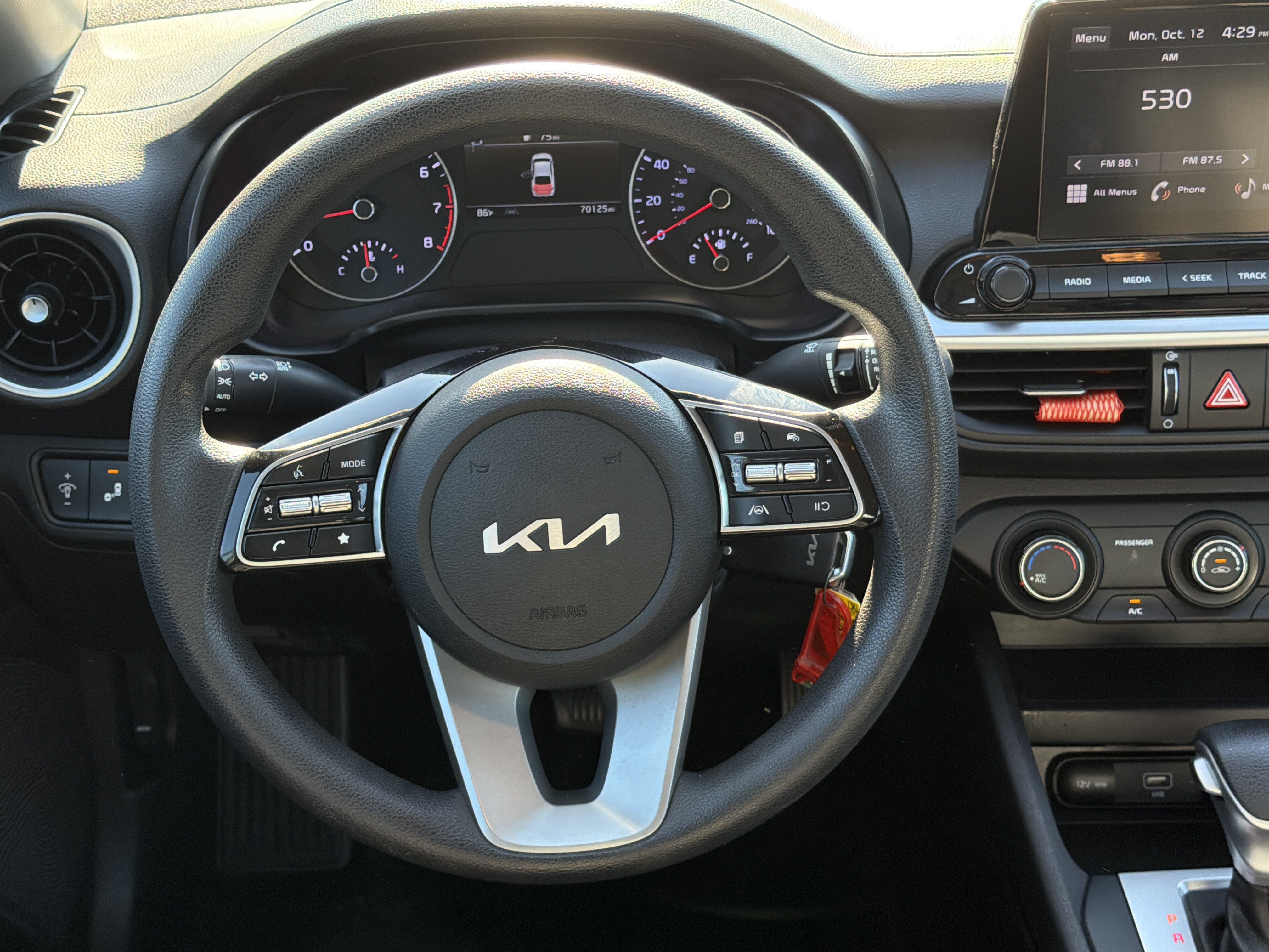 Certified 2022 Kia Forte LXS w/ LXS Technology Package FWD image 24