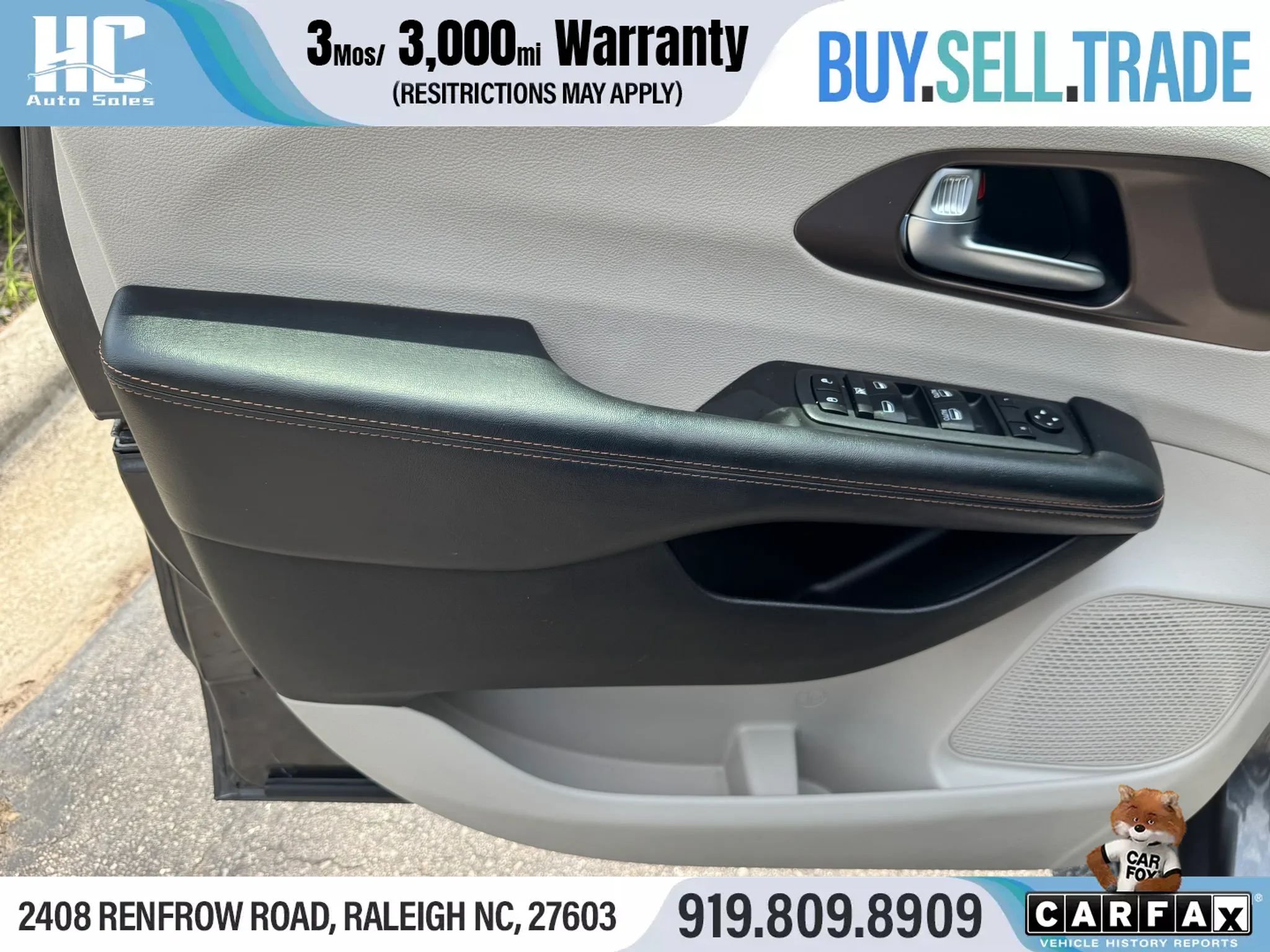 Used 2019 Chrysler Pacifica Touring-L FWD image 14