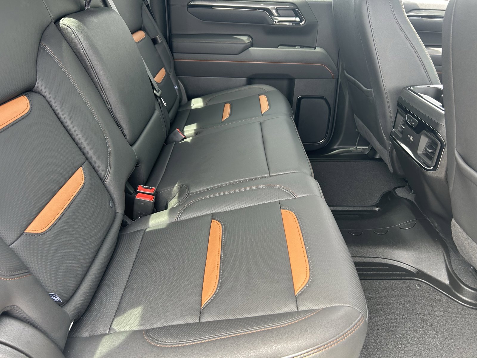 Certified 2025 GMC Sierra 1500 AT4 AWD/4WD image 13
