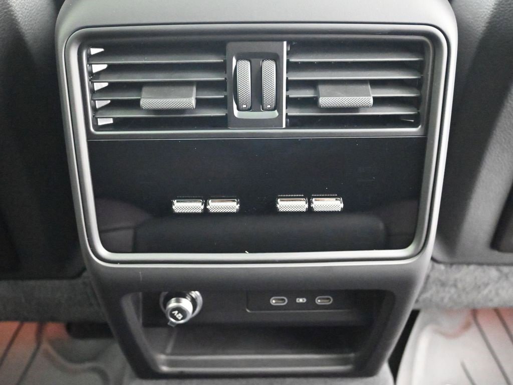 New 2026 Porsche Cayenne Coupe image 8