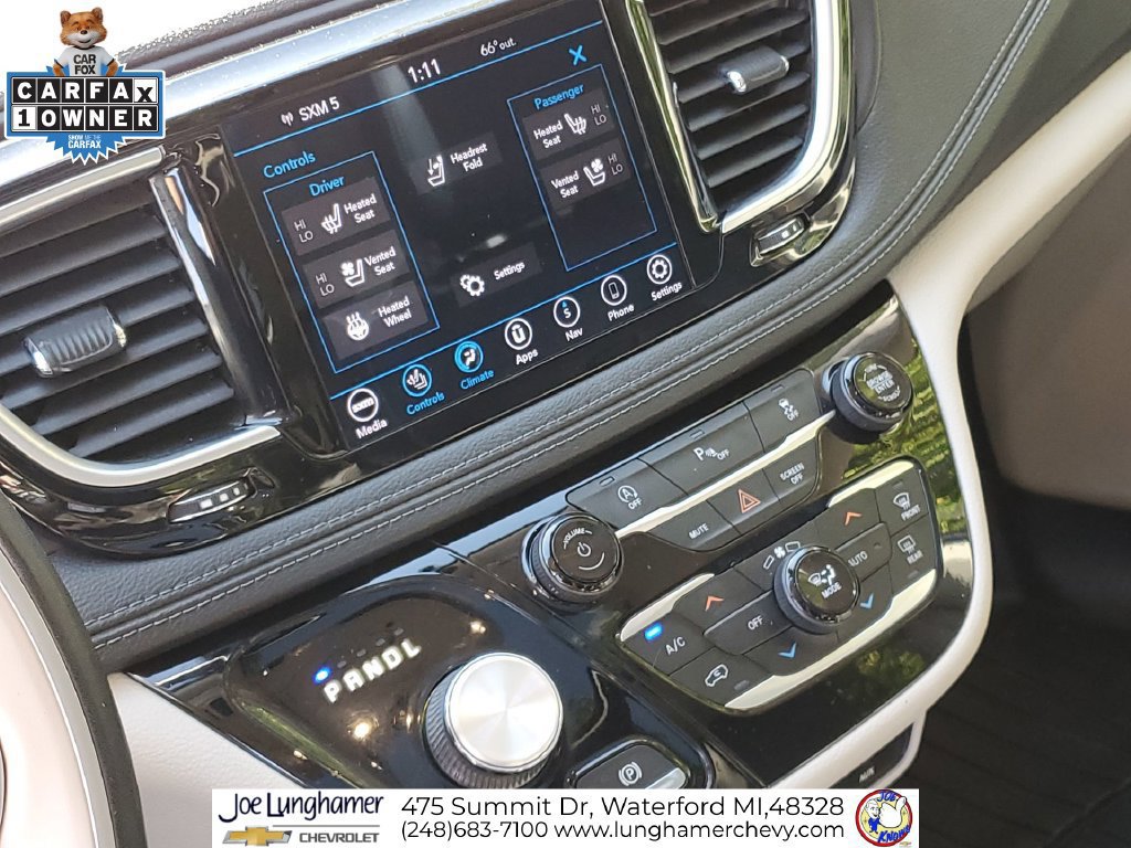 Used 2020 Chrysler Pacifica Limited FWD image 19