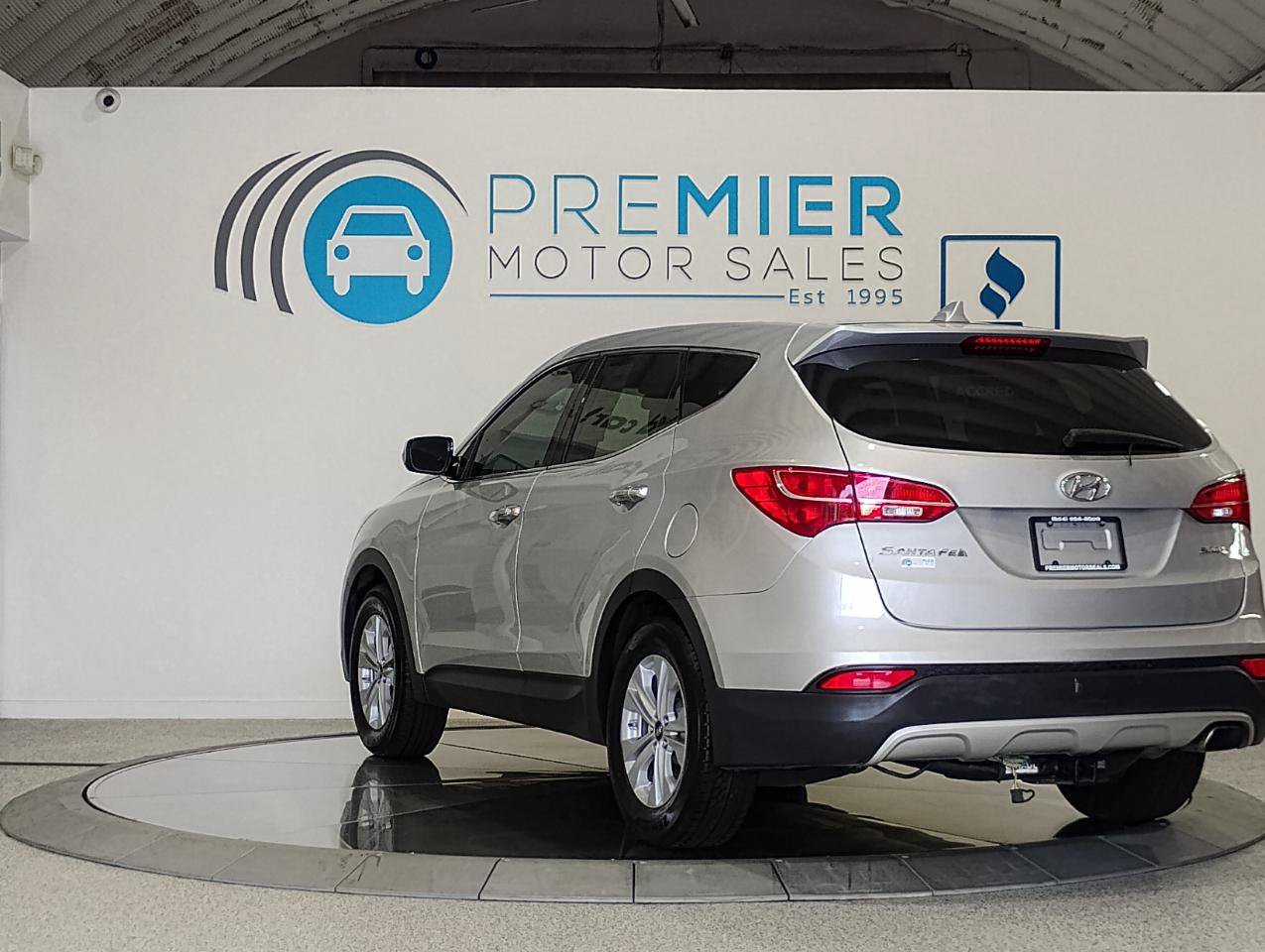 Used 2016 Hyundai Santa Fe Sport FWD image 3