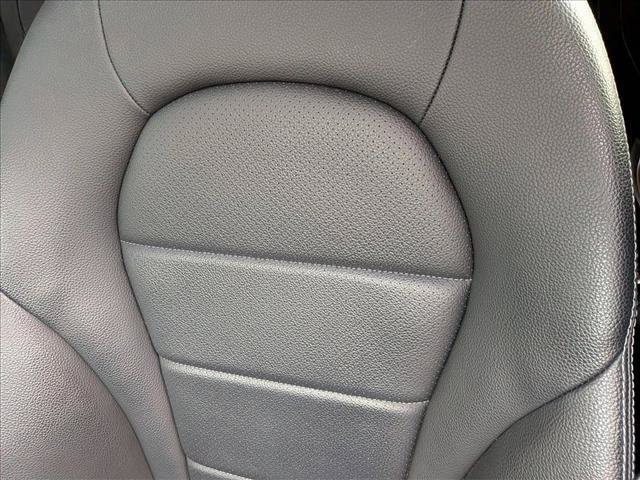 Used 2017 Mercedes-Benz GLC 300 4MATIC Coupe image 13