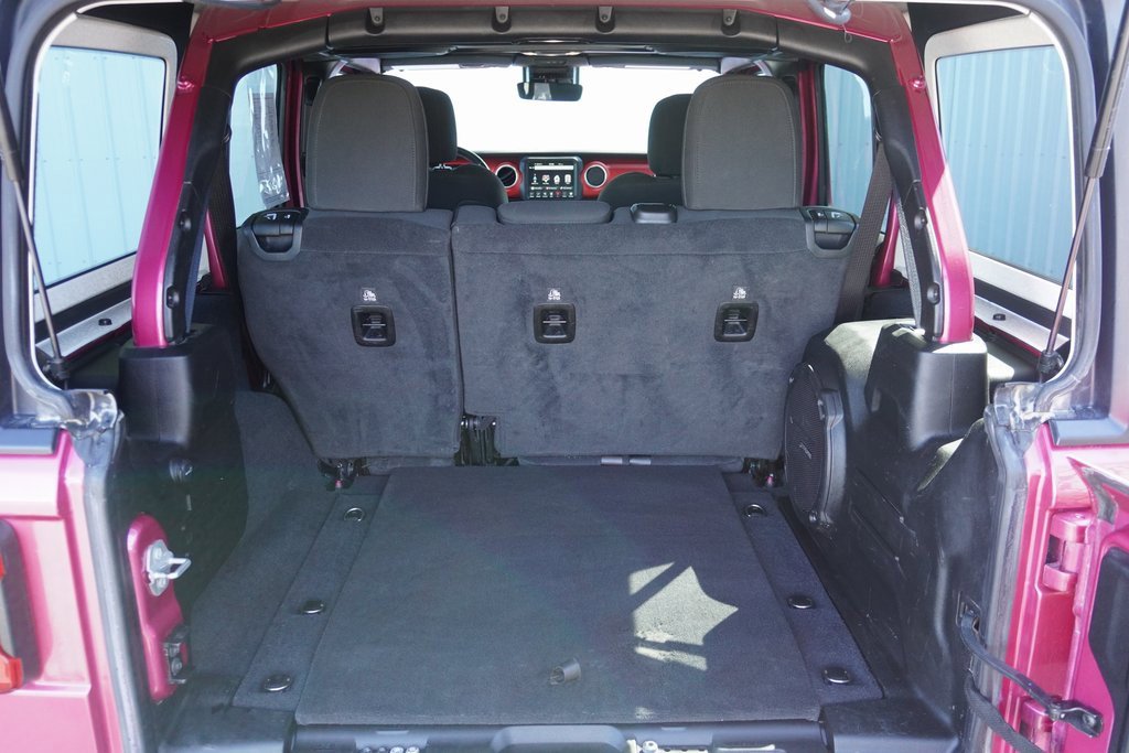 Used 2022 Jeep Wrangler Unlimited Rubicon w/ LED Lighting Group image 8