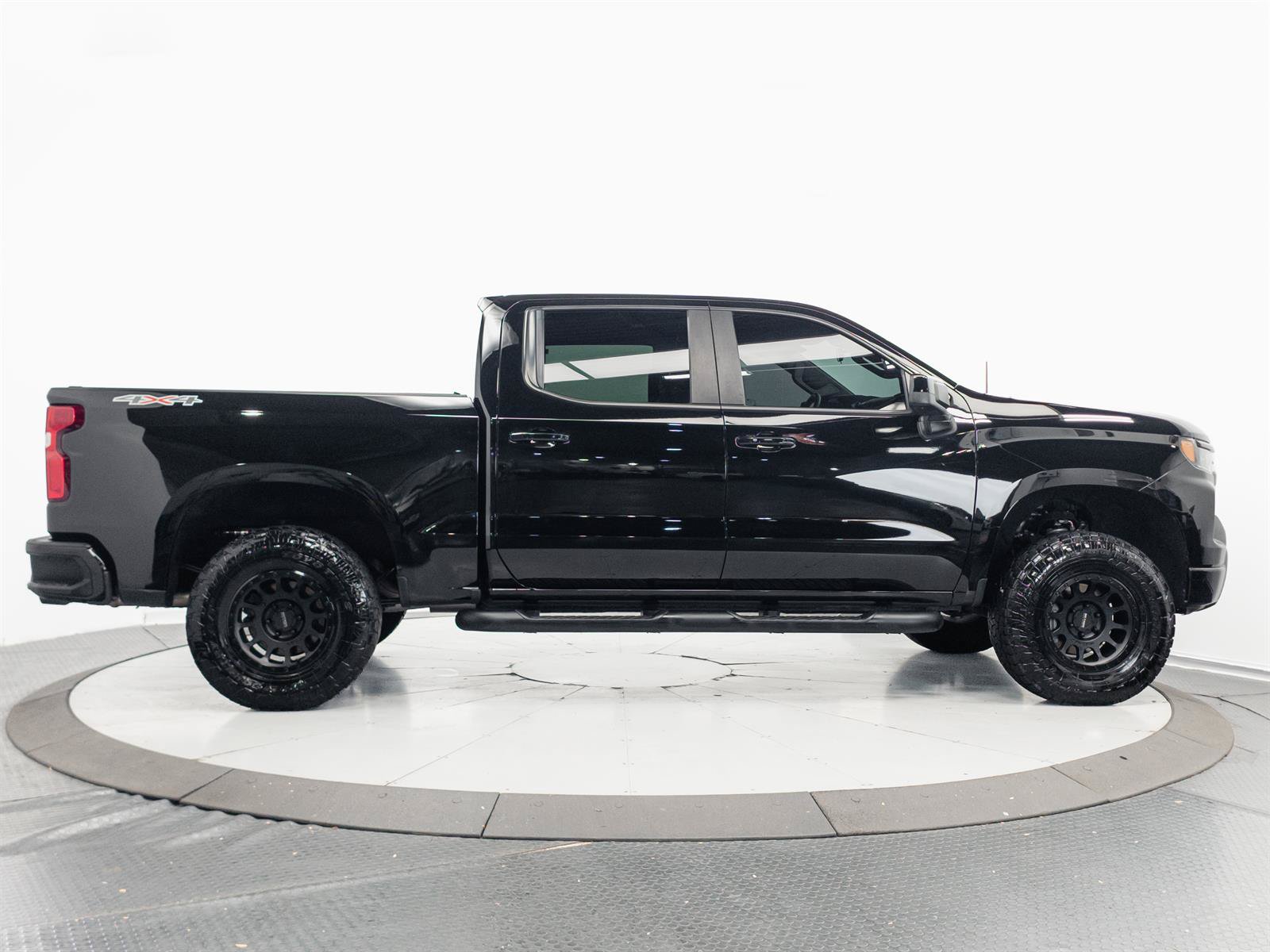 Used 2023 Chevrolet Silverado 1500 RST w/ Rally Edition AWD/4WD image 12