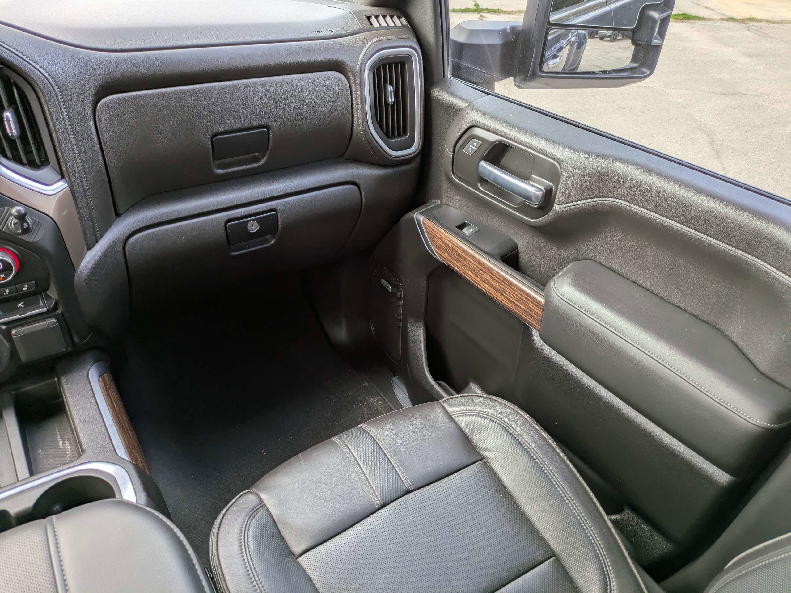 Used 2023 Chevrolet Silverado 3500 High Country AWD/4WD image 17