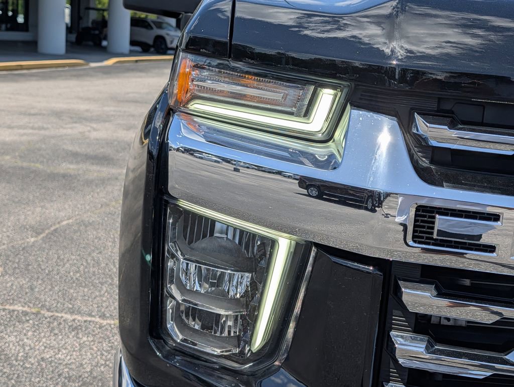 Used 2021 Chevrolet Silverado 2500 LTZ w/ LTZ Plus Package AWD/4WD image 12