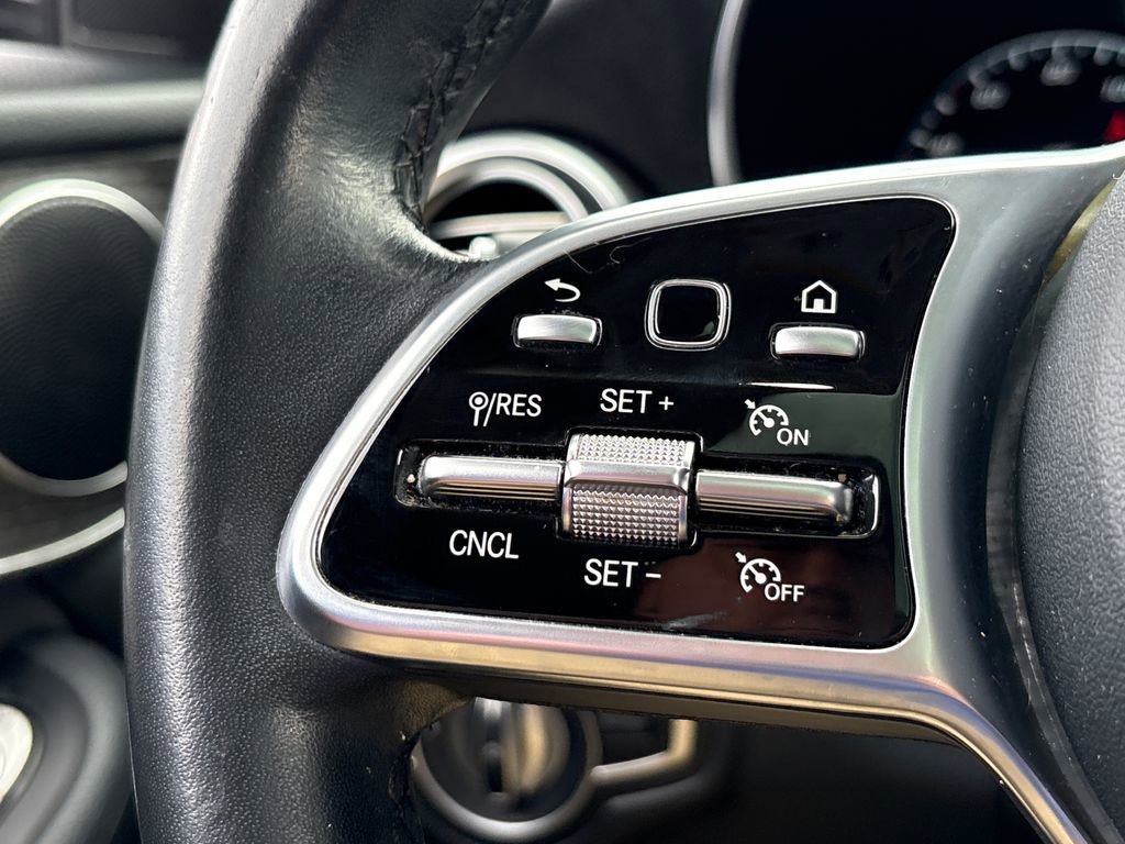 Used 2020 Mercedes-Benz GLC 300 4MATIC image 20