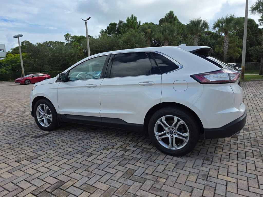 Used 2018 Ford Edge Titanium w/ Technology Package AWD/4WD image 9