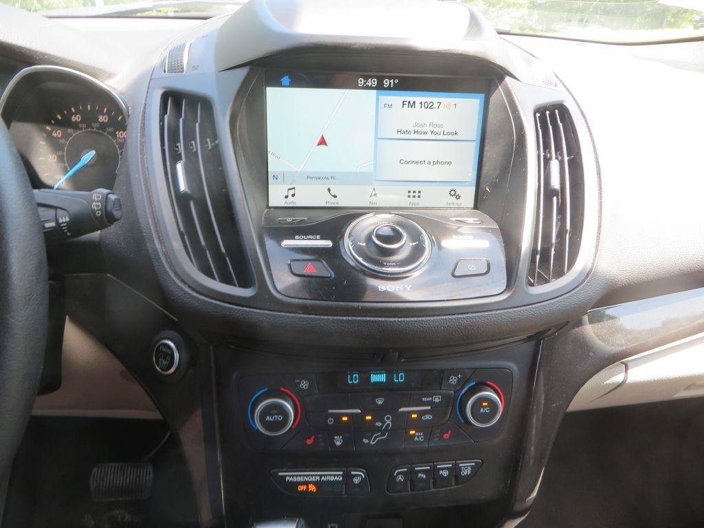 Used 2019 Ford Escape Titanium FWD image 15