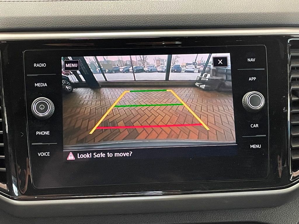 Used 2020 Volkswagen Atlas Cross Sport SEL R-Line image 27