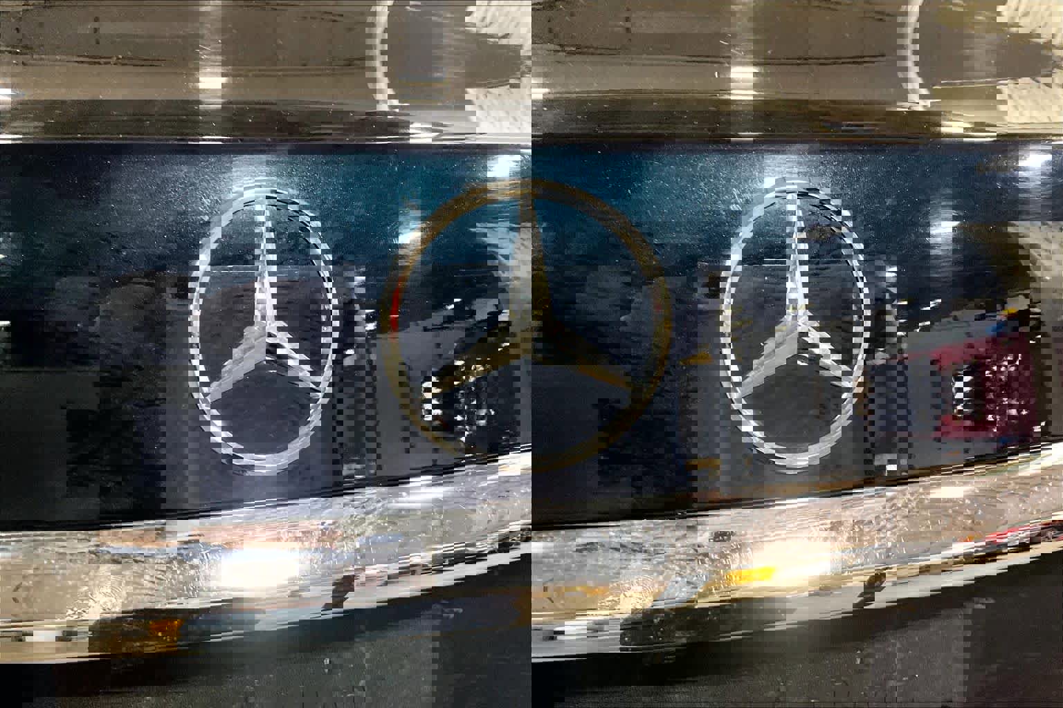 Used 2017 Mercedes-Benz E 300 4MATIC image 30