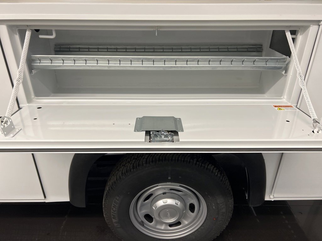 New 2025 Ford F250 XLT w/ Snow Plow Prep Package image 30