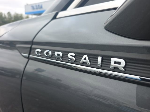 Used 2025 Lincoln Corsair Premiere w/ Equipment Group 101A image 10
