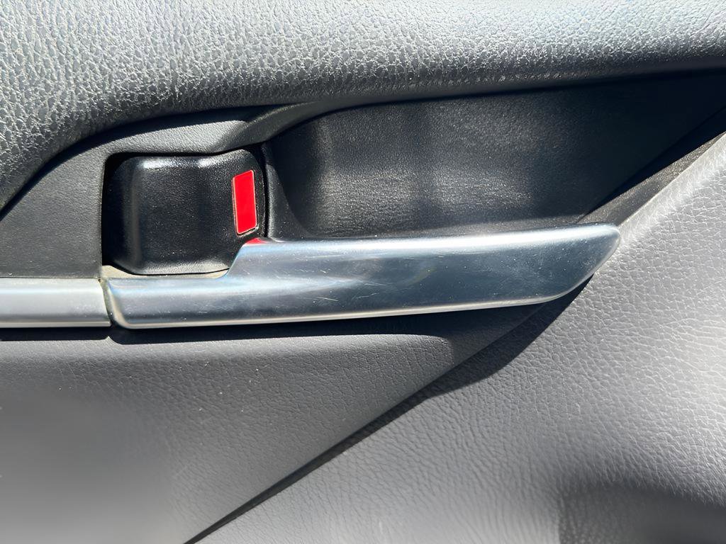 Used 2022 Toyota Camry SE w/ Audio Upgrade Package FWD image 12