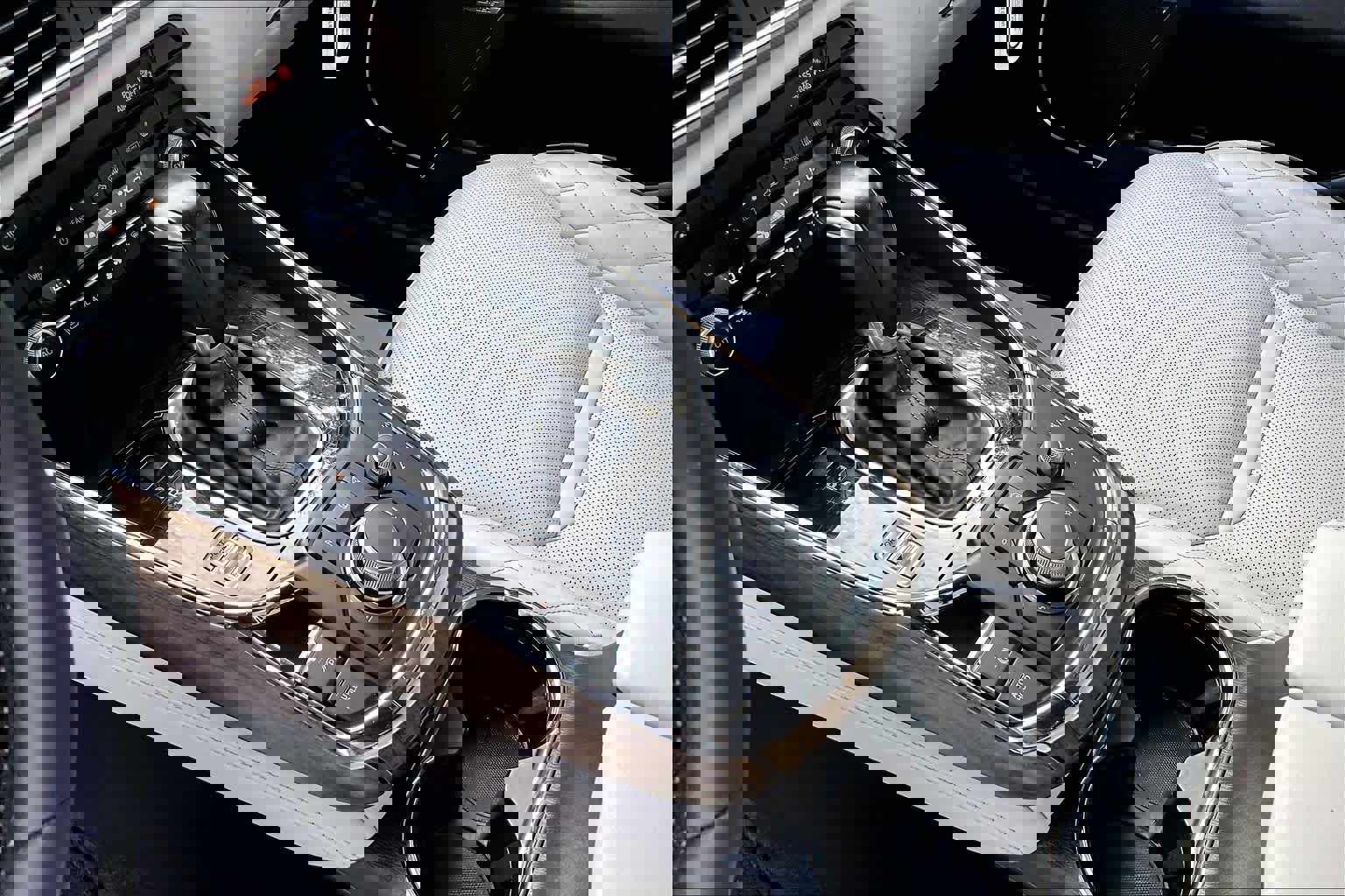 Used 2021 MAZDA CX-9 Signature image 16