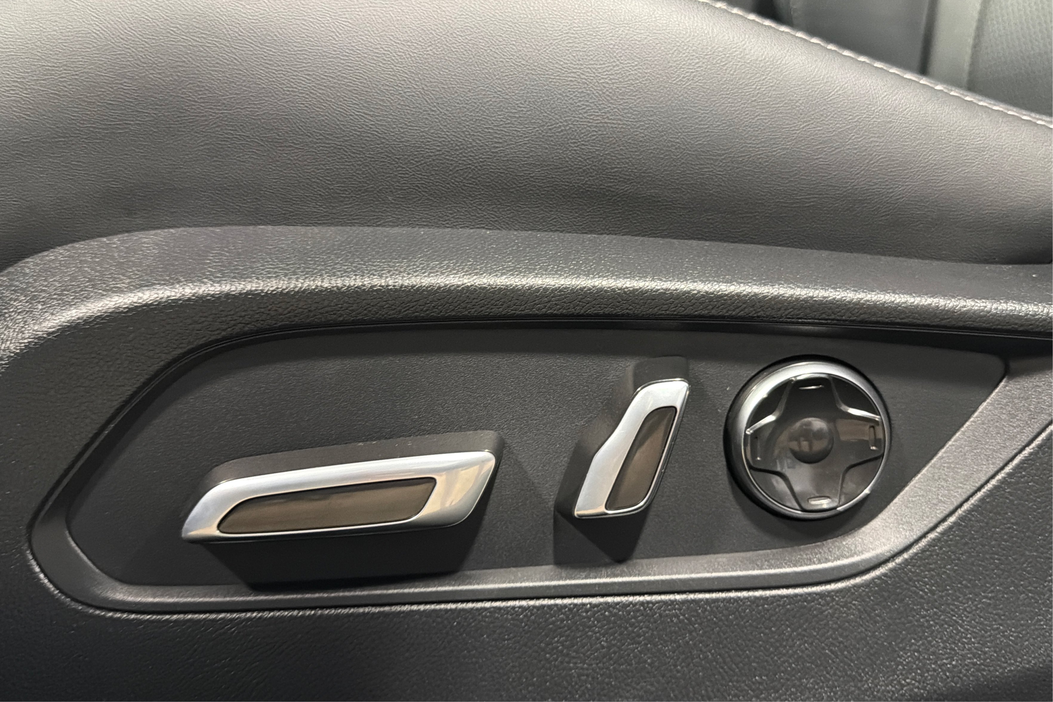 Used 2022 Acura TLX w/ Technology Package FWD image 19