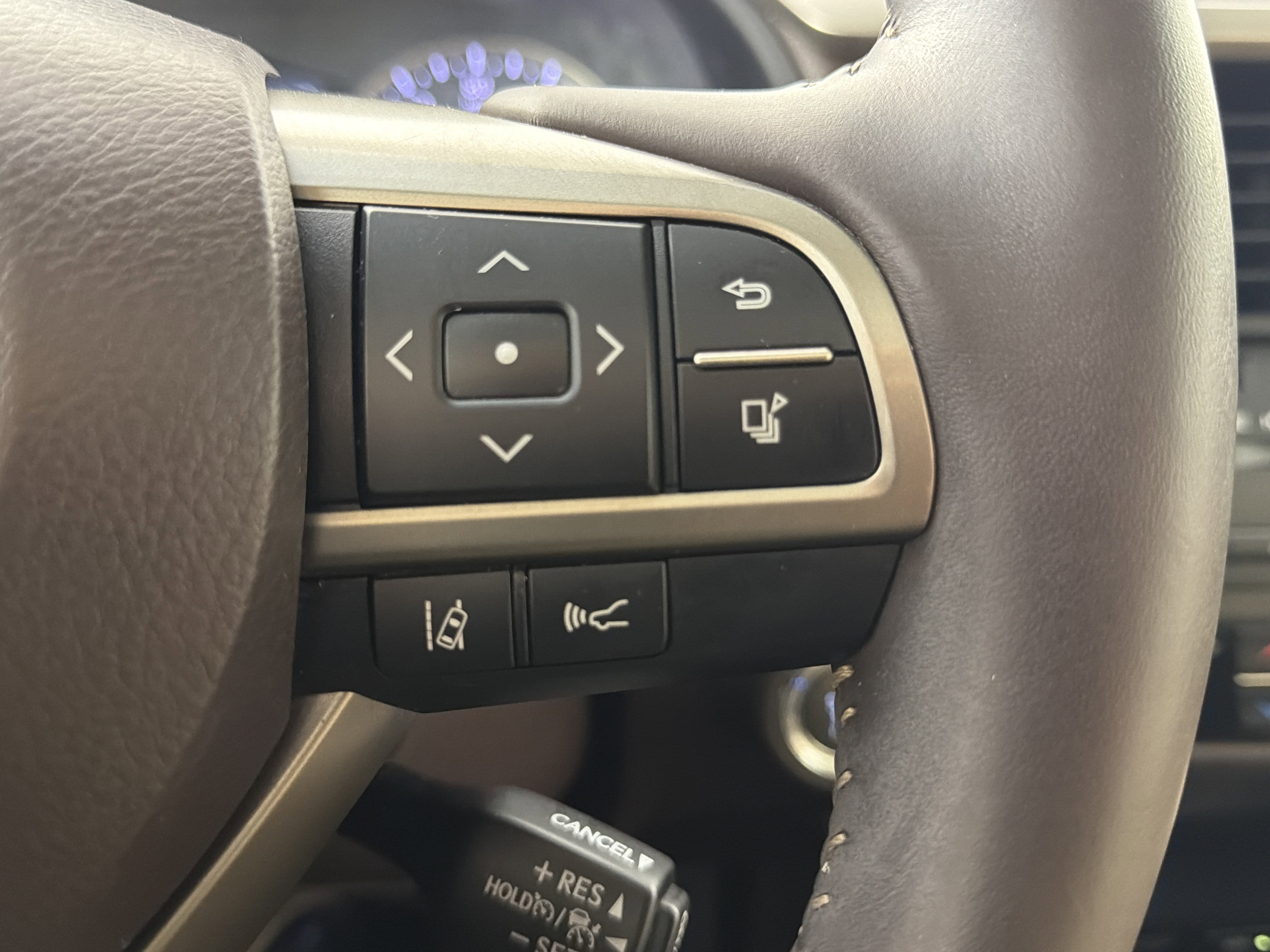 Used 2016 Lexus RX 350 FWD w/ Premium Package image 24