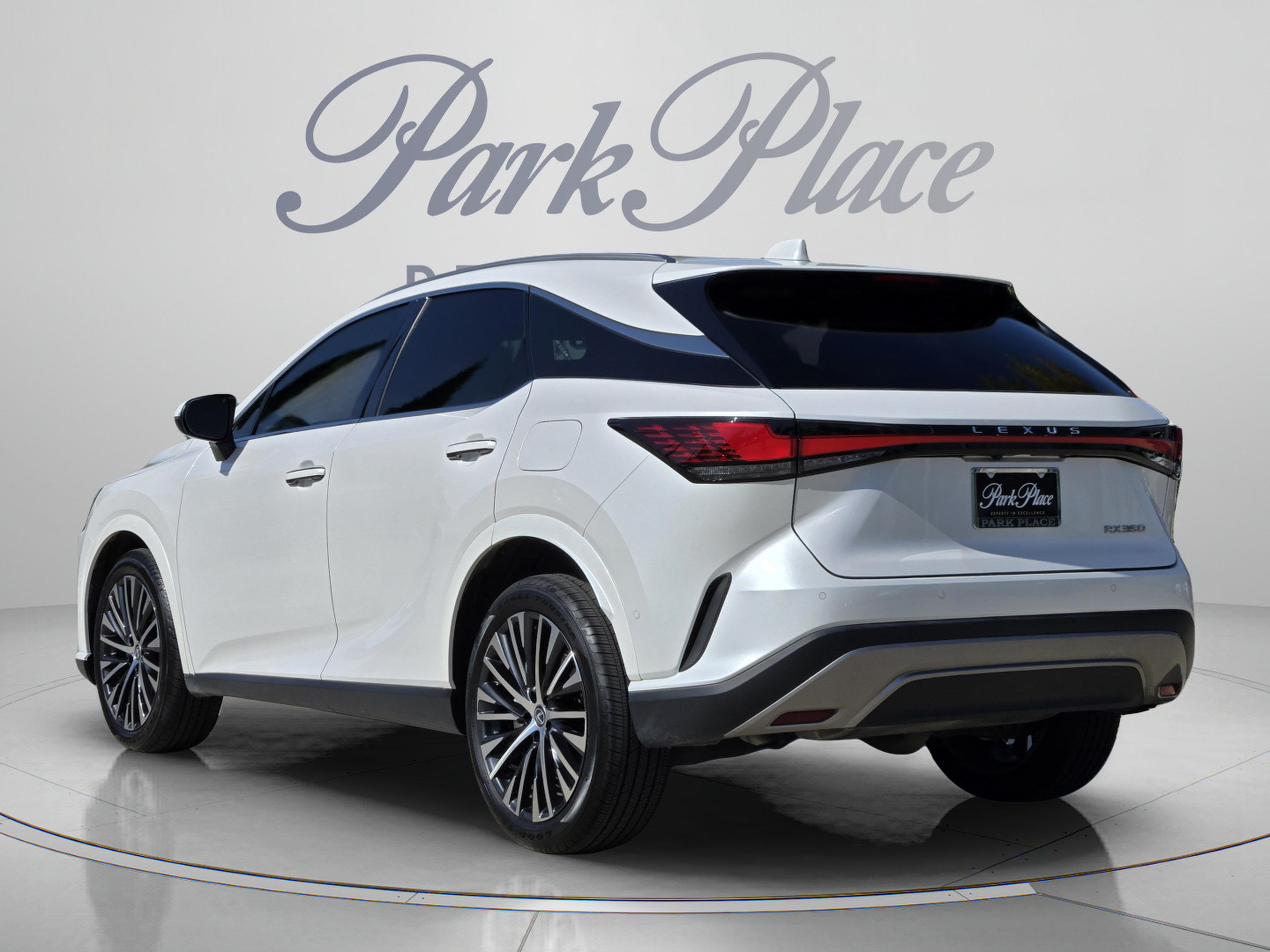 Certified 2024 Lexus RX 350 Premium Plus w/ Convenience Package FWD image 3