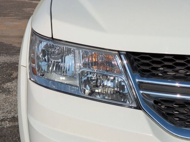 Used 2019 Dodge Journey SE FWD image 10