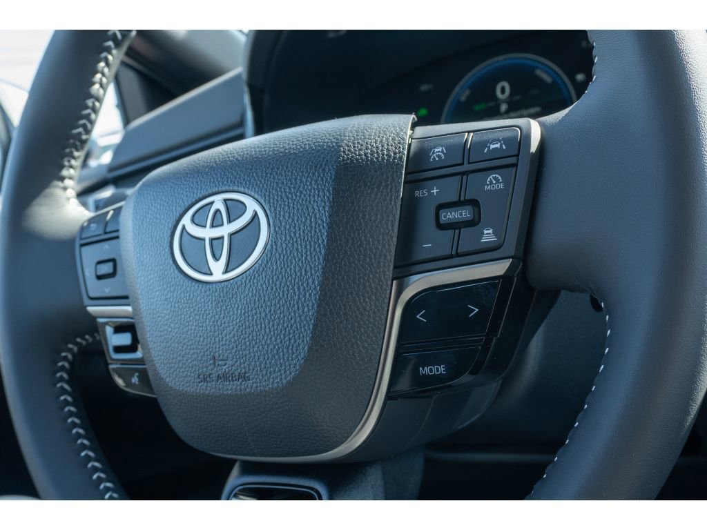 Used 2026 Toyota Camry SE w/ Convenience Package FWD image 25