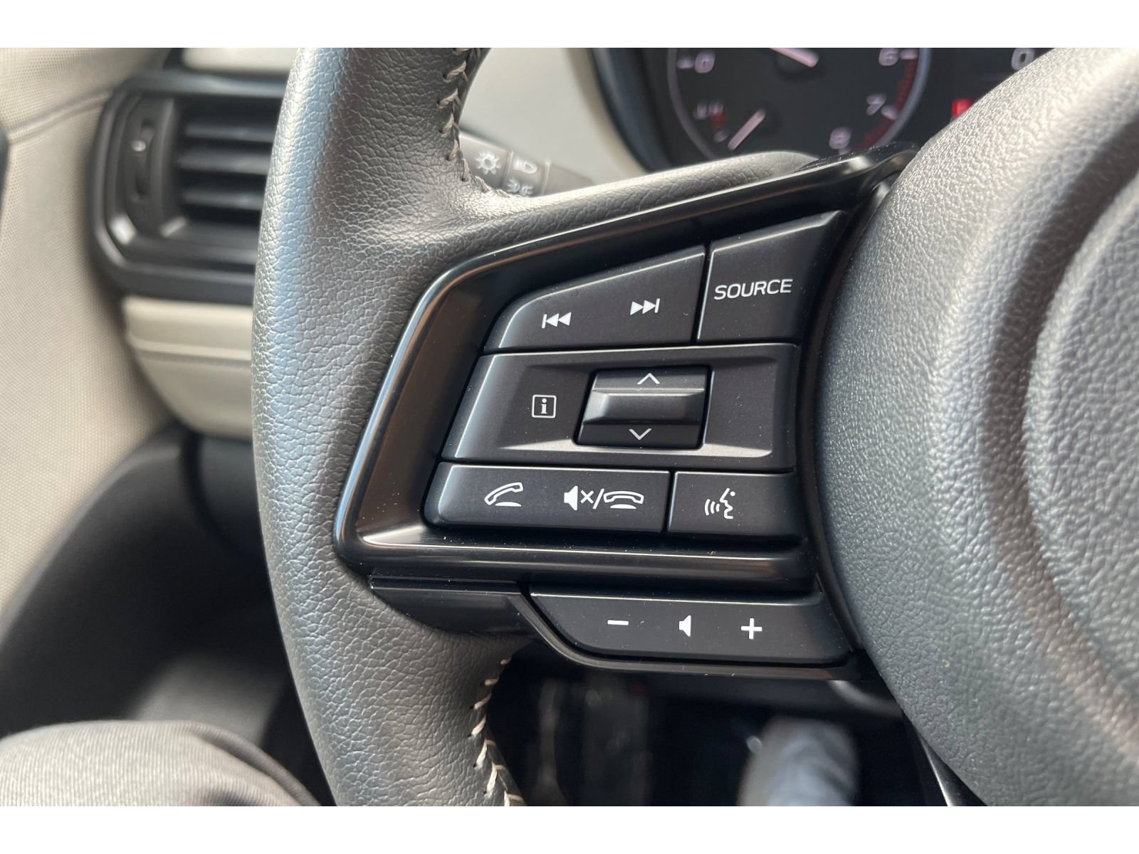 Certified 2026 Subaru Forester Premium AWD/4WD image 33