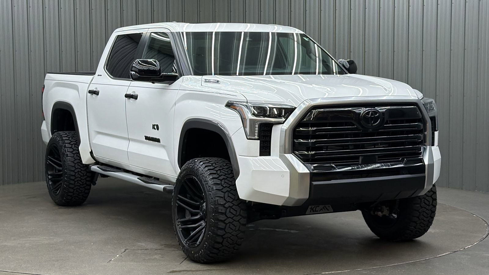 Used 2025 Toyota Tundra Limited image 7