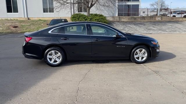 Used 2023 Chevrolet Malibu LT FWD image 9