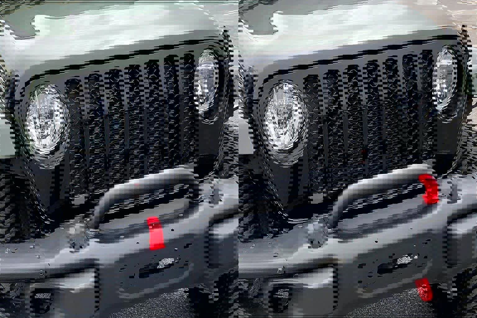Used 2023 Jeep Gladiator Sport image 29