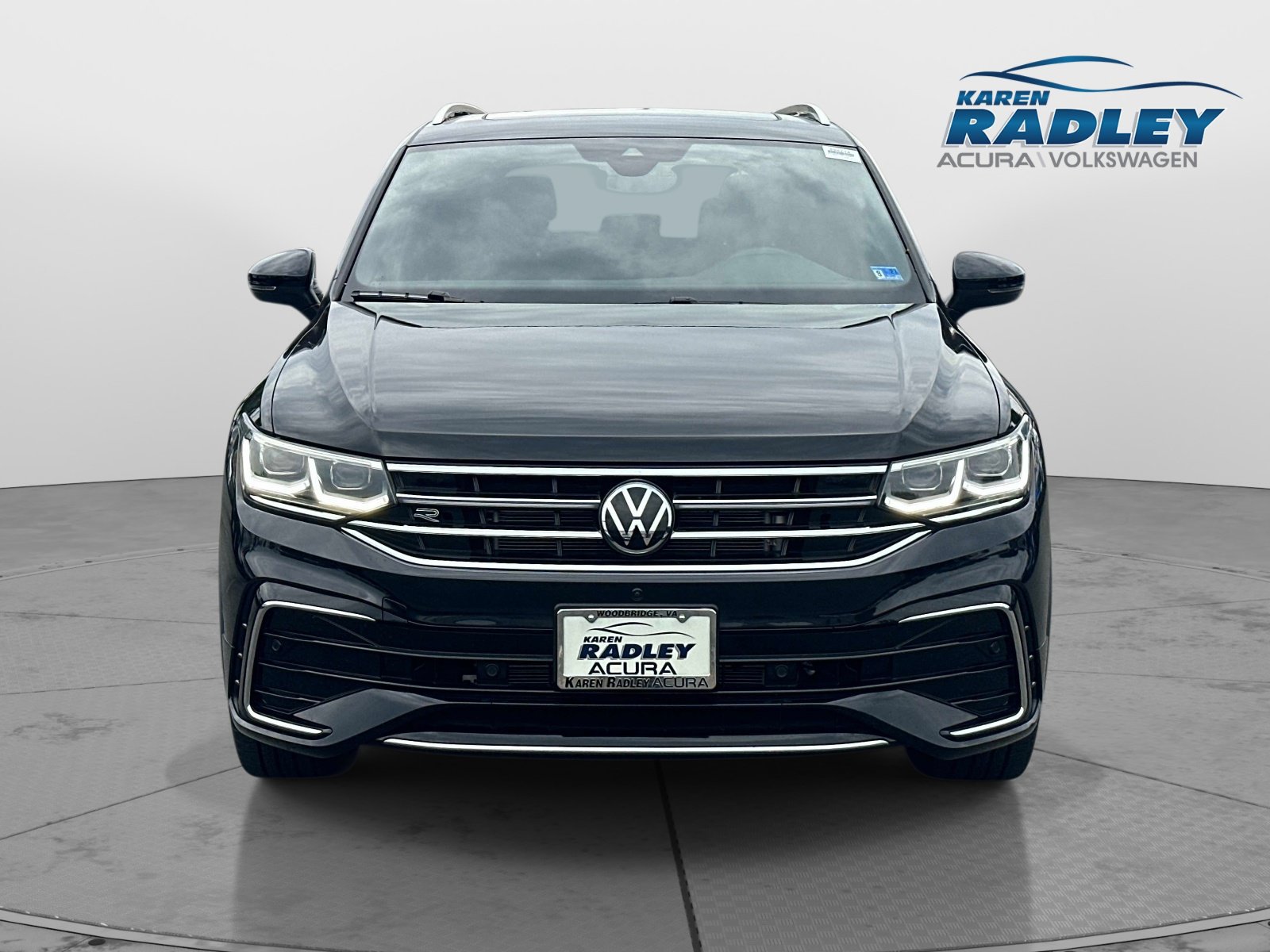 Certified 2024 Volkswagen Tiguan SEL R-Line AWD/4WD image 6