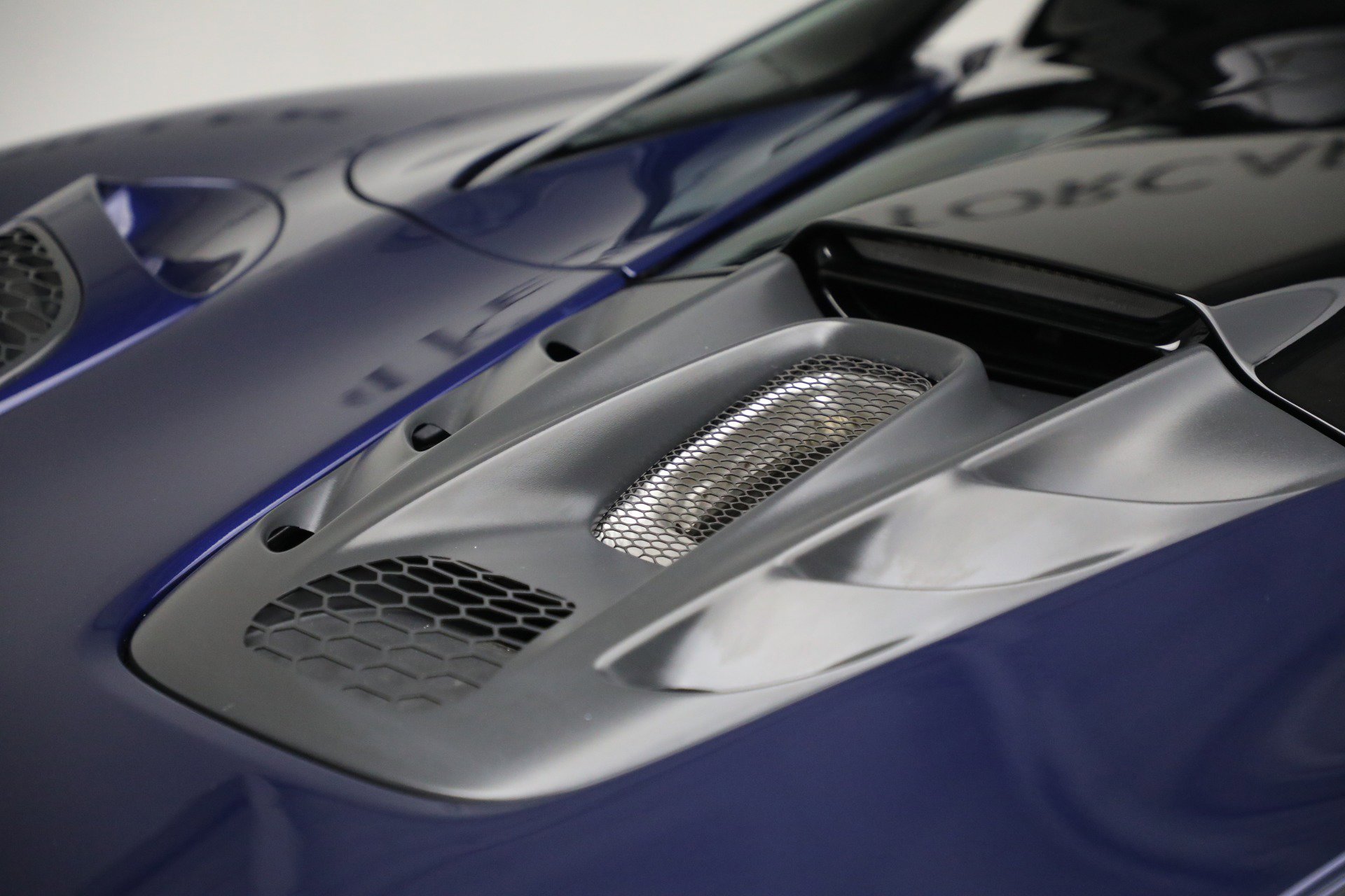 New 2025 McLaren Artura TechLux image 41