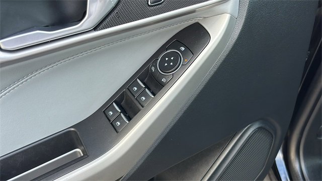 Used 2024 Ford Explorer XLT w/ Equipment Group 202A image 11