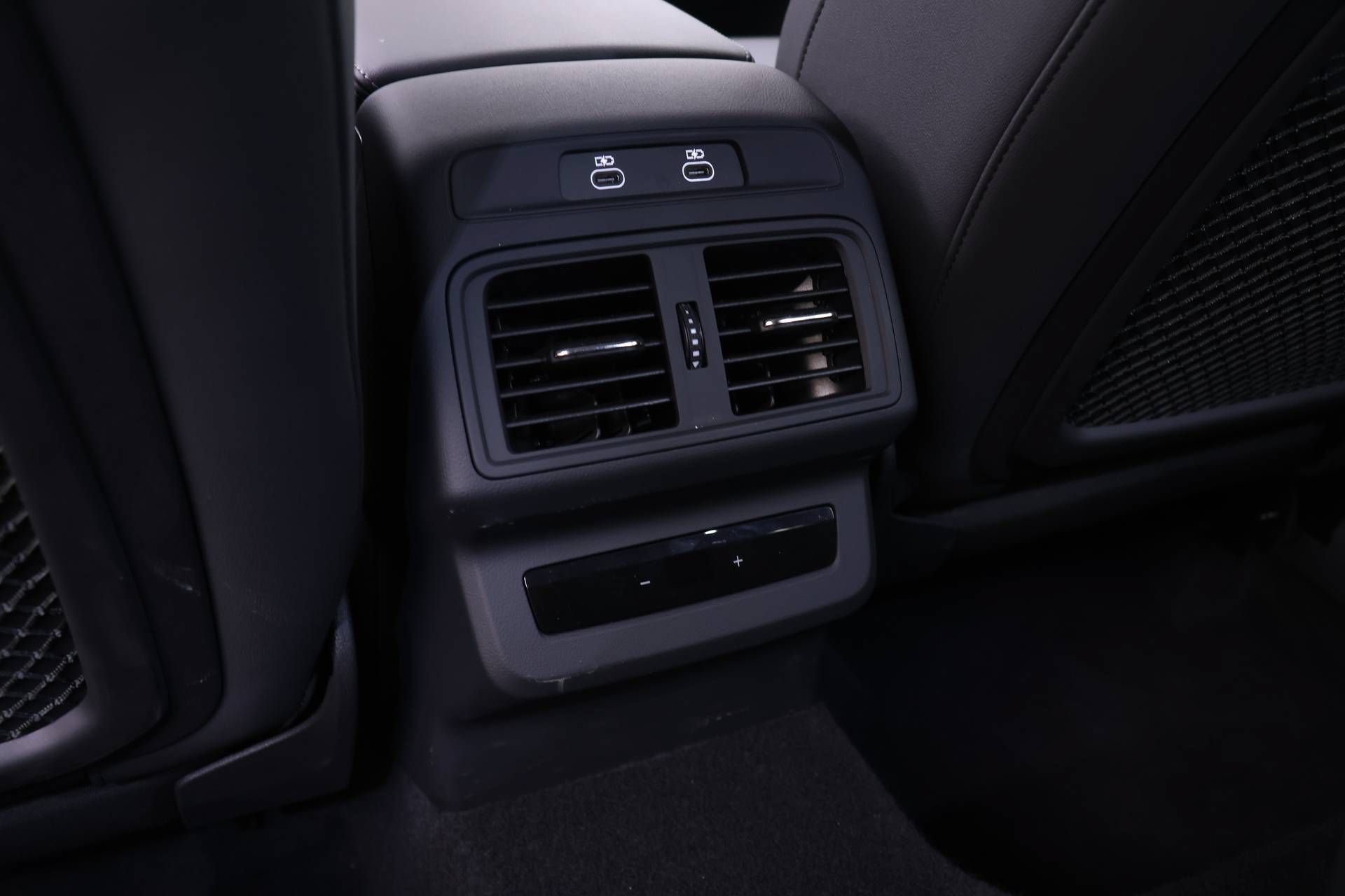 Certified 2025 Audi Q5 Premium w/ Premium Plus AWD/4WD image 15
