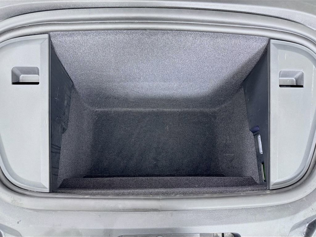 Certified 2021 Porsche Taycan RWD image 31