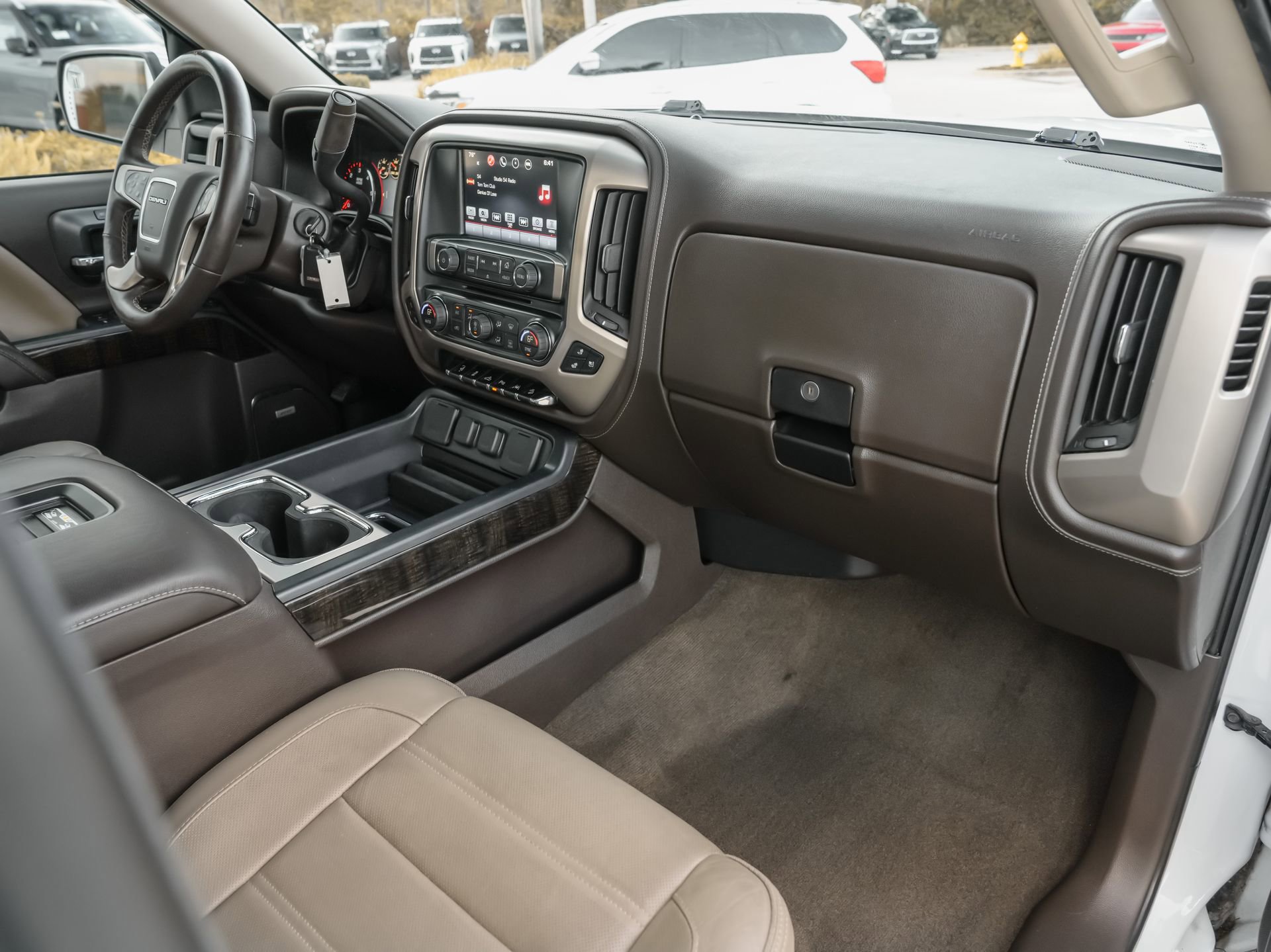 Used 2016 GMC Sierra 1500 Denali w/ Enhanced Driver Alert Package AWD/4WD image 41