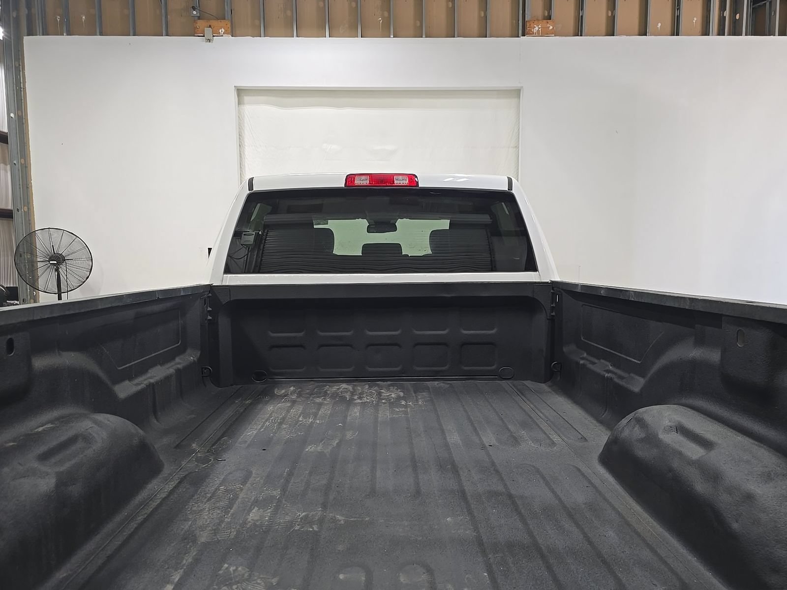 Used 2018 RAM 2500 Tradesman w/ Chrome Appearance Group AWD/4WD image 8