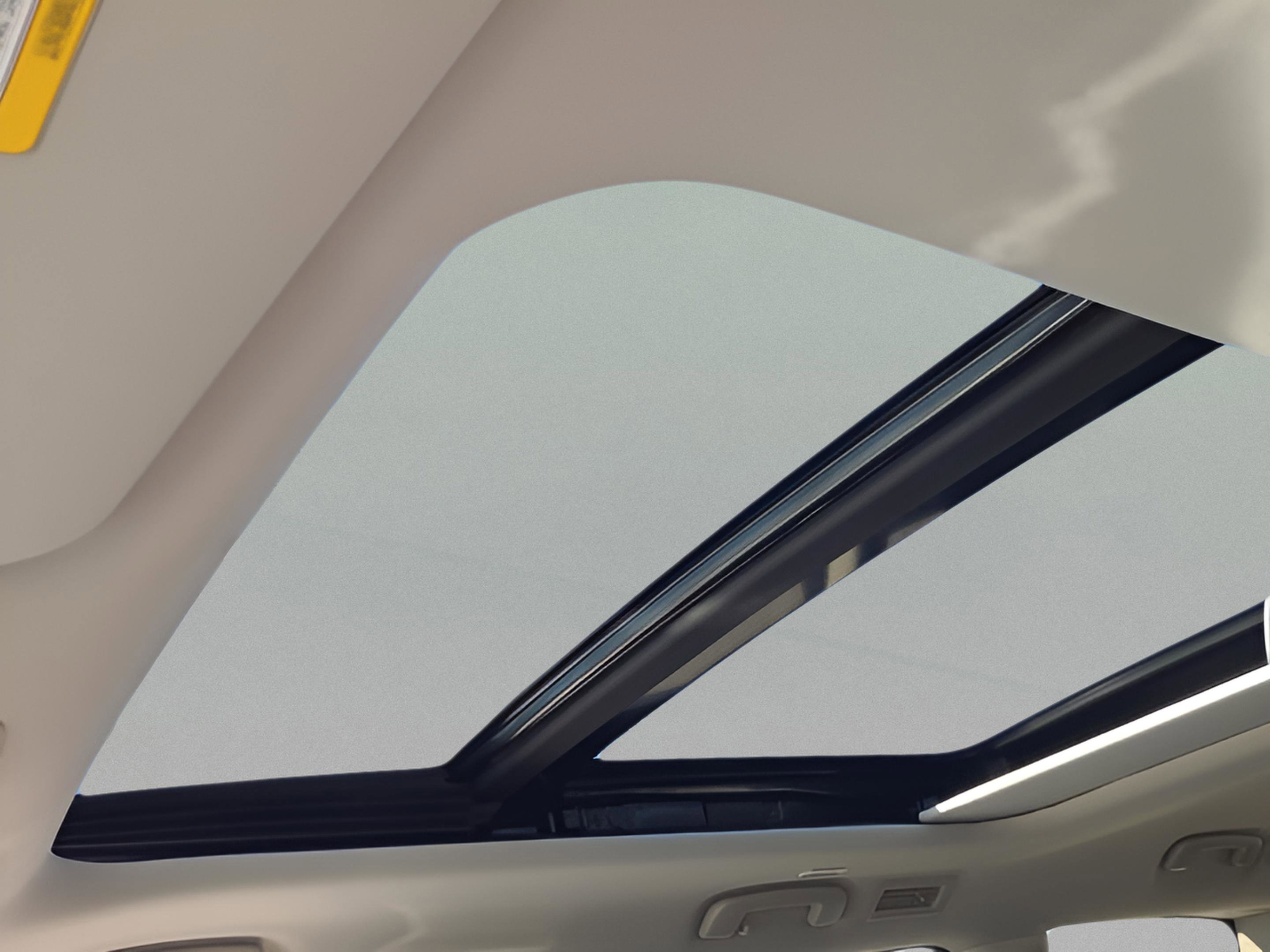 New 2026 INFINITI QX80 Luxe w/ Cargo Package image 15