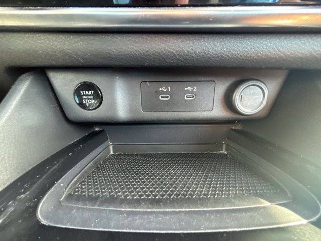 Used 2024 Nissan Rogue S AWD/4WD image 28