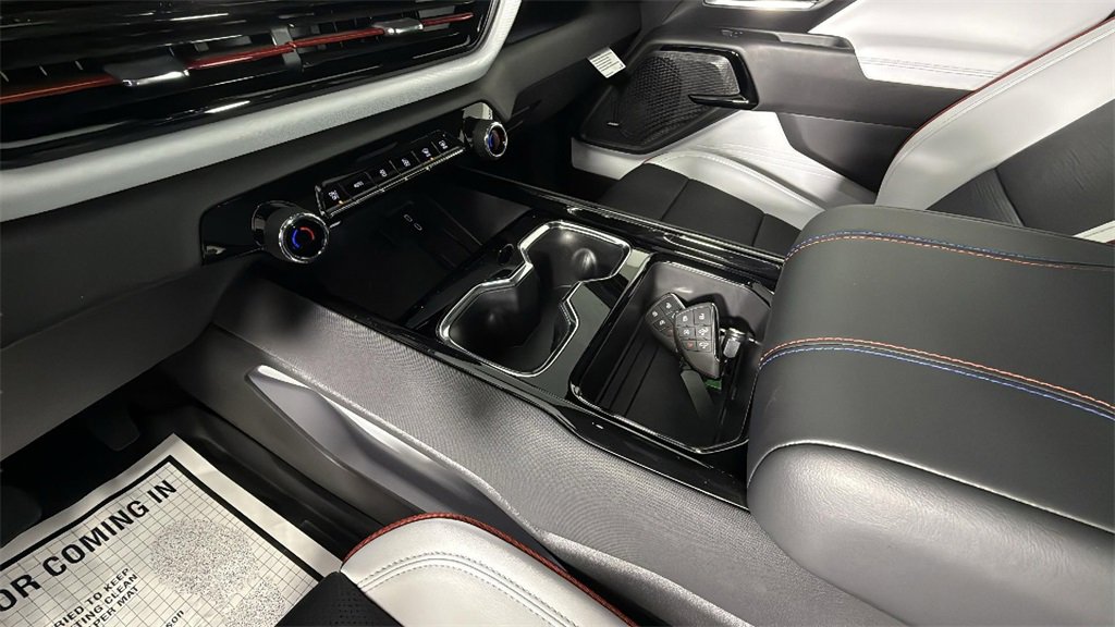 Used 2025 Chevrolet Silverado EV RST image 22