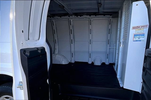 Used 2023 GMC Savana 3500 w/ Driver Convenience Package RWD image 25