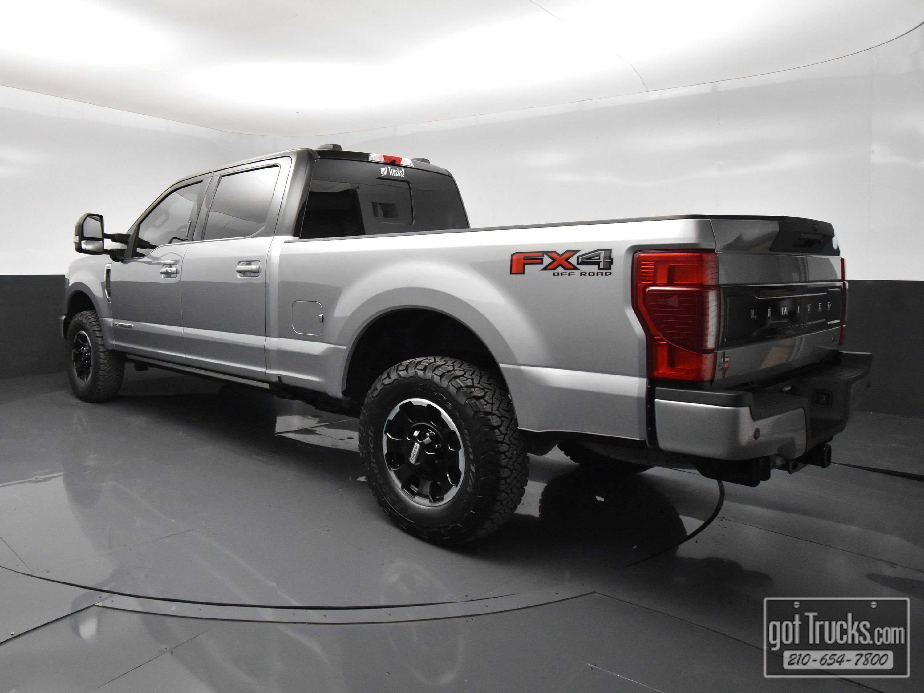 Used 2022 Ford F250 Limited w/ FX4 Off-Road Package AWD/4WD image 5