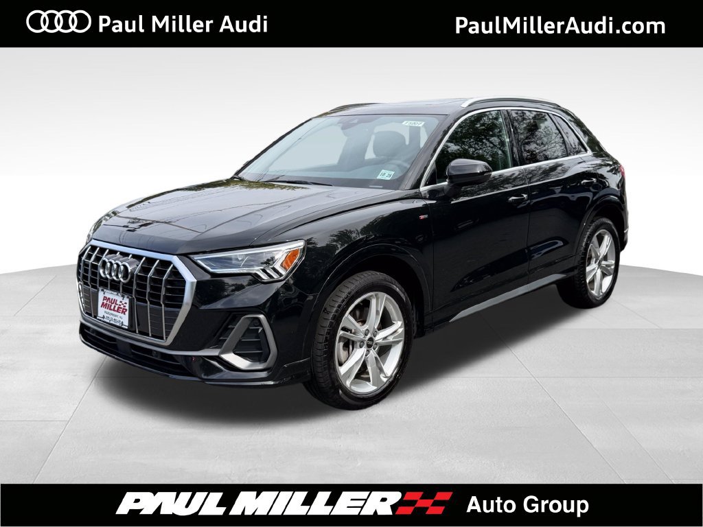 Used 2024 Audi Q3 2.0T Premium w/ Convenience Package
