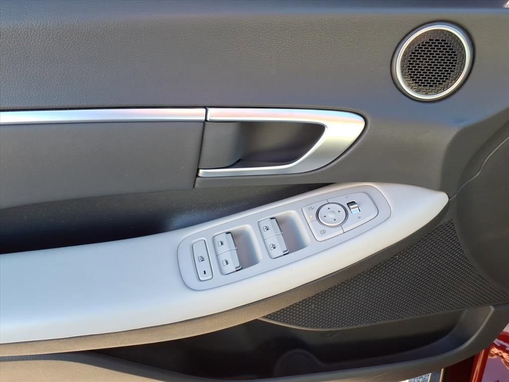 Used 2024 Hyundai Sonata SEL image 15